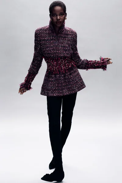 Look 16